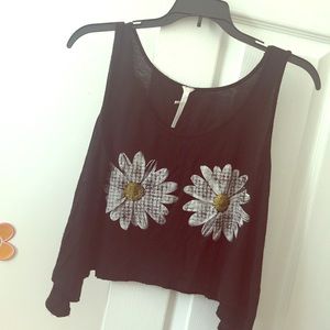 Loose, cropped tank